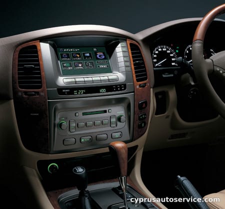 TOYOTA LAND CRUISER 100 VX LIMITED