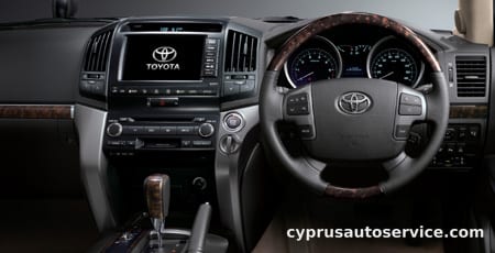 TOYOTA LAND CRUISER AX