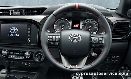 TOYOTA HILUX Z GR