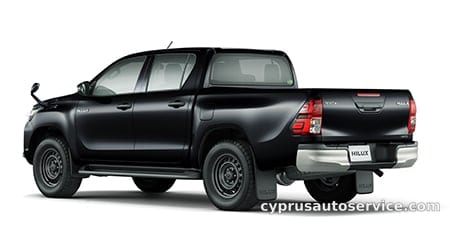 TOYOTA HILUX X