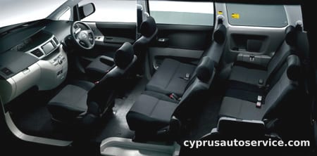 TOYOTA VOXY X