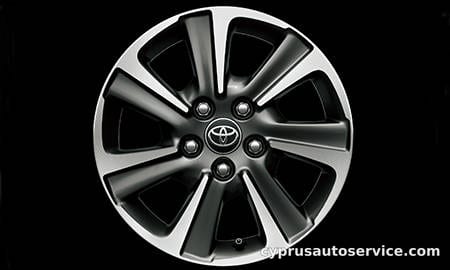 TOYOTA NOAH X