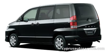 TOYOTA NOAH YY
