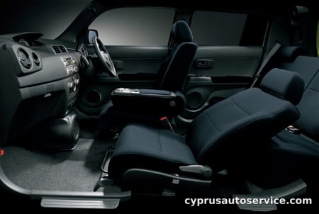 TOYOTA bB S Q VERSION
