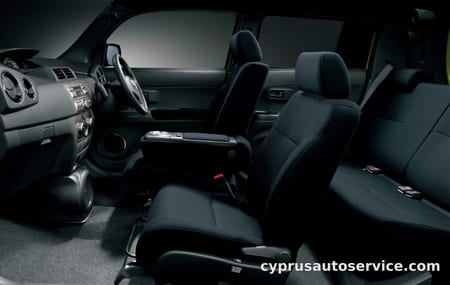 TOYOTA bB S Q VERSION
