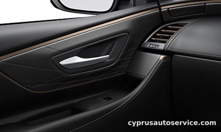TOYOTA ALPHARD HYBRID EXECUTIVE LOUNGE