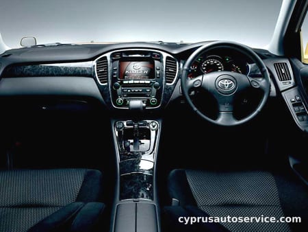 TOYOTA KLUGER L 3.0S FOUR