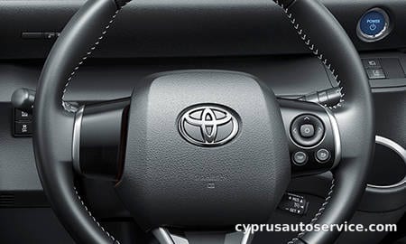 TOYOTA SIENTA G CUERO