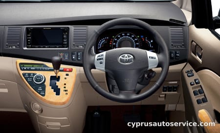 TOYOTA ISIS G