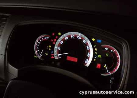 TOYOTA ISIS PLATANA