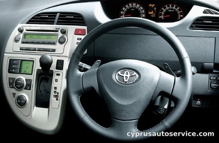 TOYOTA RACTIS X