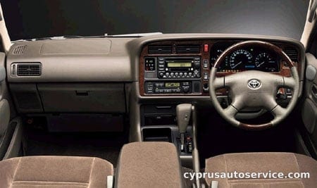 TOYOTA HIACE WAGON GRAND CABIN G-E