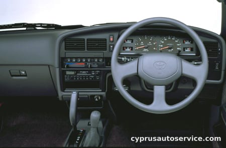 TOYOTA HILUX SURF SSR