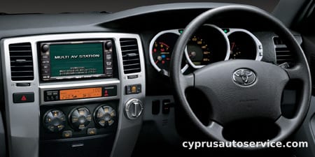 TOYOTA HILUX SURF SSR-X