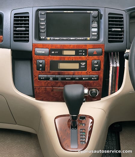 TOYOTA COROLLA SPACIO V