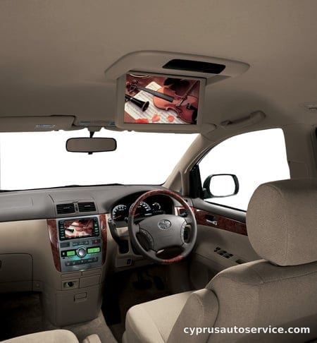TOYOTA IPSUM 240S