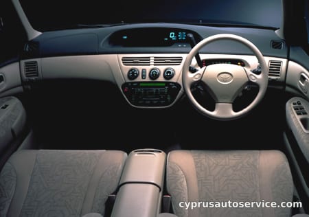 TOYOTA VISTA ARDEO 200