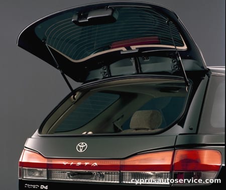 TOYOTA VISTA ARDEO 200