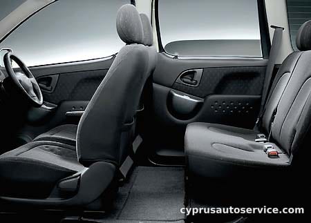 TOYOTA FUNCARGO X PAIR BENCH VERSION