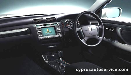 TOYOTA CROWN ESTATE ATHLETE