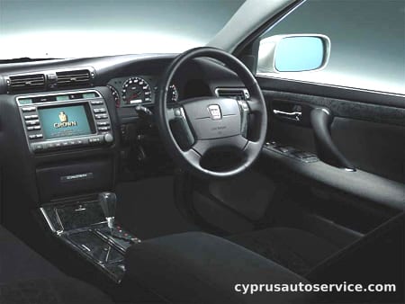 TOYOTA CROWN ESTATE ATHLETE FOUR