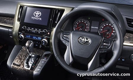 TOYOTA VELLFIRE 2.5 GOLDEN EYES II