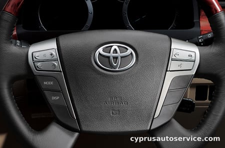 TOYOTA VELLFIRE 2.4X