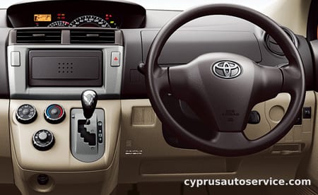 TOYOTA PASSO SETTE X