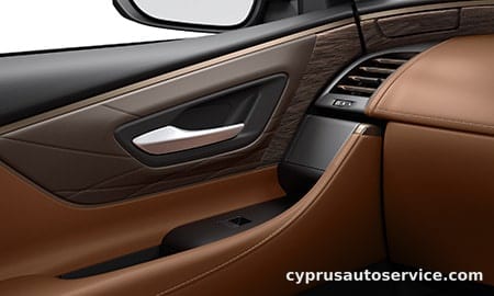 TOYOTA VELLFIRE HYBRID EXECUTIVE LOUNGE