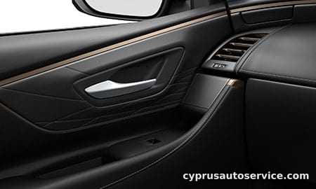 TOYOTA VELLFIRE HYBRID EXECUTIVE LOUNGE