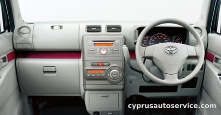 TOYOTA PIXIS SPACE X