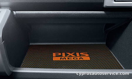 TOYOTA PIXIS MEGA L