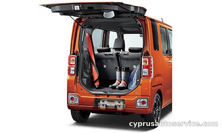TOYOTA PIXIS MEGA L SA III