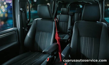 TOYOTA ESQUIRE GI PREMIUM PACKAGE BLACK TAILORED