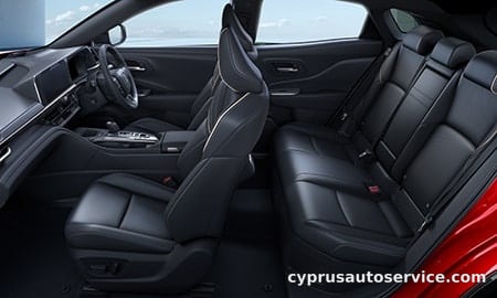 TOYOTA CROWN SPORT Z