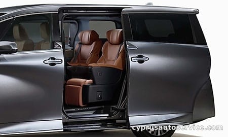 TOYOTA VELLFIRE PHEV EXECUTIVE LOUNGE