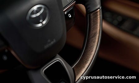 TOYOTA VELLFIRE PHEV EXECUTIVE LOUNGE