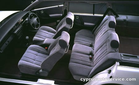 TOYOTA CROWN STATIONWAGON ROYAL EXTRA
