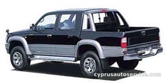 TOYOTA HILUX SPORTS PICK UP