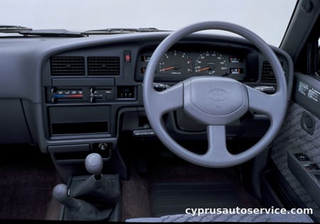 TOYOTA HILUX PICK UP DOUBLECAB SSR-X WIDE