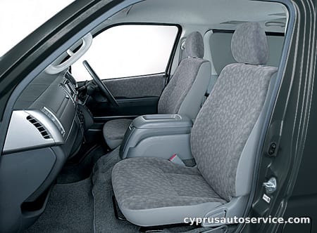 TOYOTA HIACE VAN DX