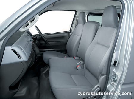 TOYOTA REGIUS ACE VAN DX