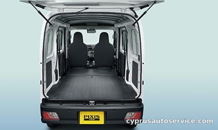 TOYOTA PIXIS VAN DELUXE