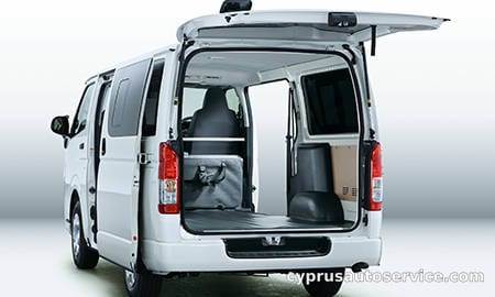 MAZDA BRAWNY VAN DX