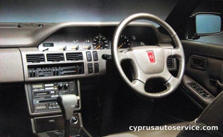 MAZDA LUCE V6-3000 LIMITED
