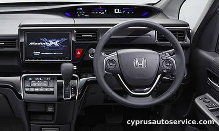 HONDA STEPWAGON MODULO X