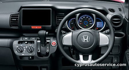 HONDA NBOX PLUS CUSTOM G