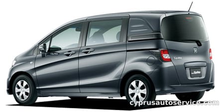 HONDA FREED SPIKE G