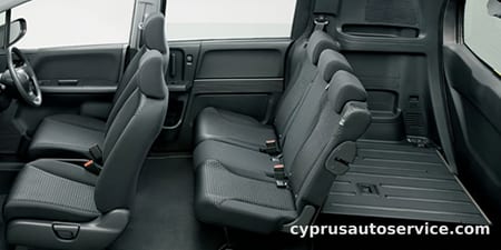 HONDA FREED SPIKE G