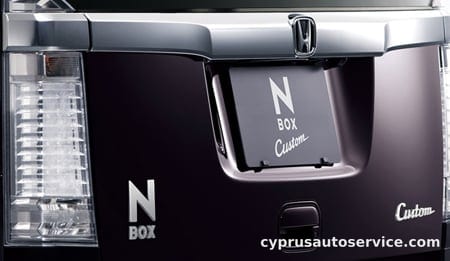 HONDA NBOX CUSTOM G